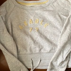 American eagle cute crop sweatshirt